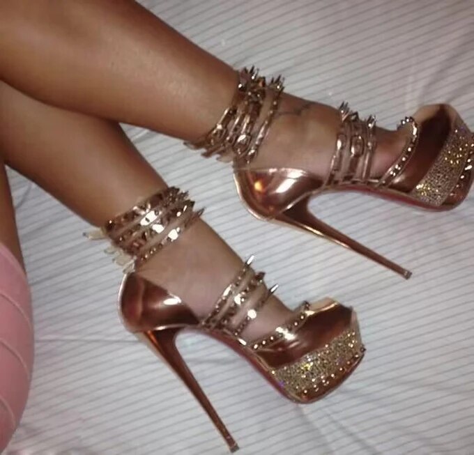 VCSHOES Rock Style Rivets Studs Straps Buckle Crystal Platform Sandals Glitter Patent Leather High Heels Women Performance Pumps