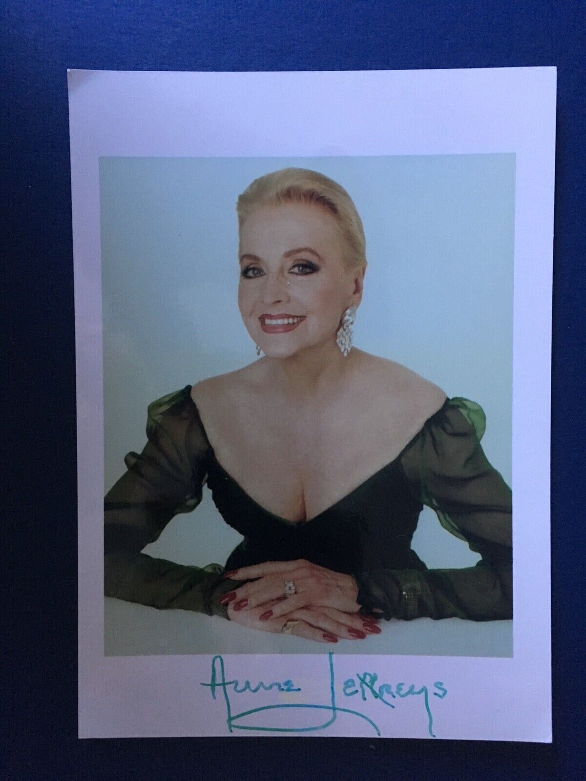 ANNE JEFFREYS - LATE GREAT AMERICAN ACTRESS - EXCELLENT SIGNED Photo Poster paintingGRAPH