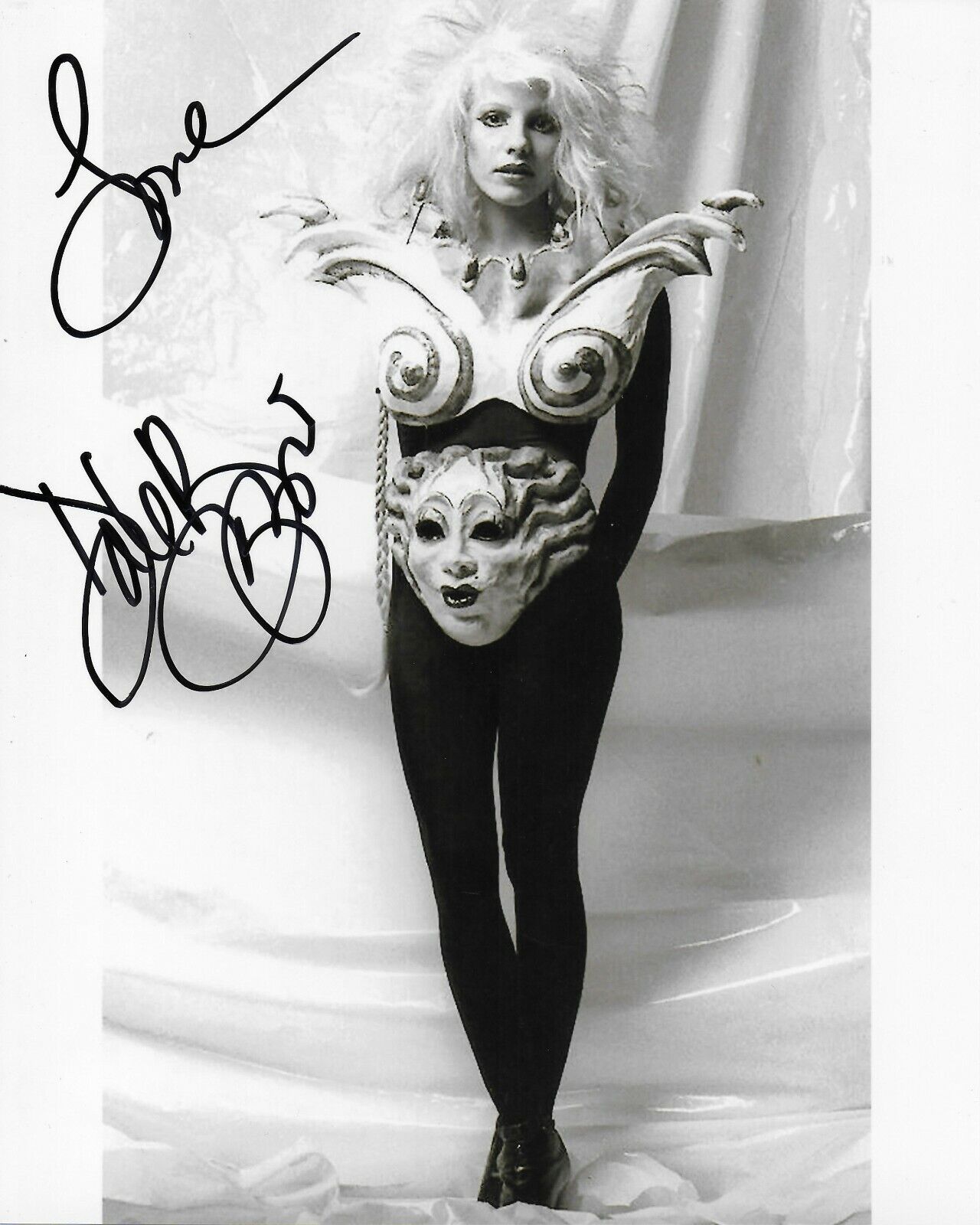 Dale Bozzio Missing Persons Original Signed 8x10 Photo Poster painting #30 At Hollywoodshow