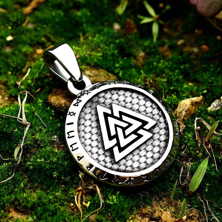 Coutureaura Valknut Triangle Totem Rune Viking Necklace