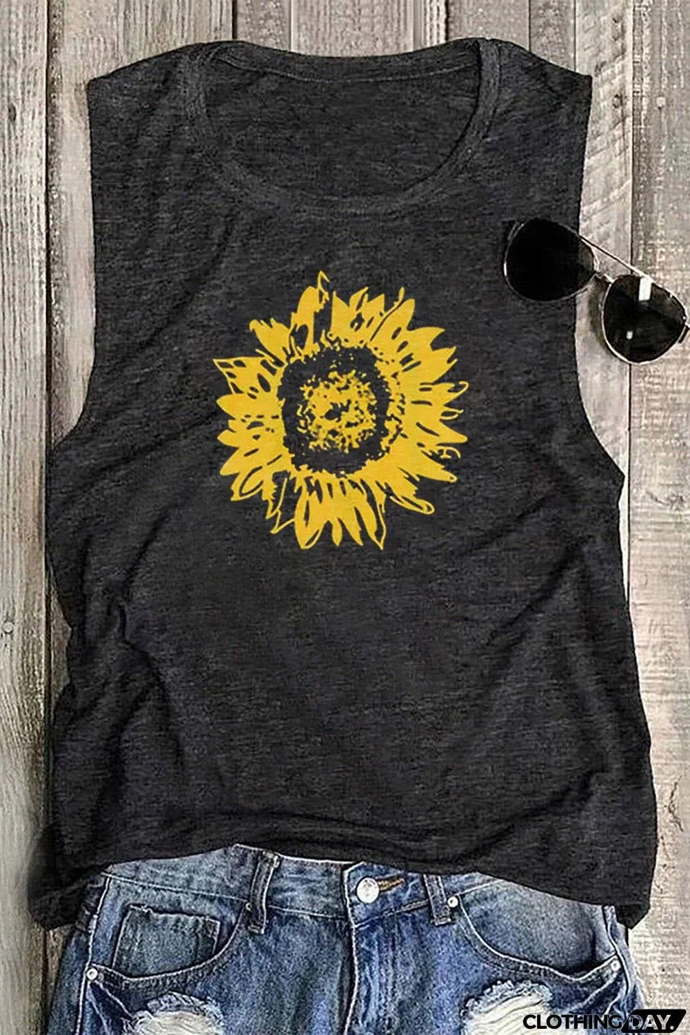 Daisy Graphic Tank