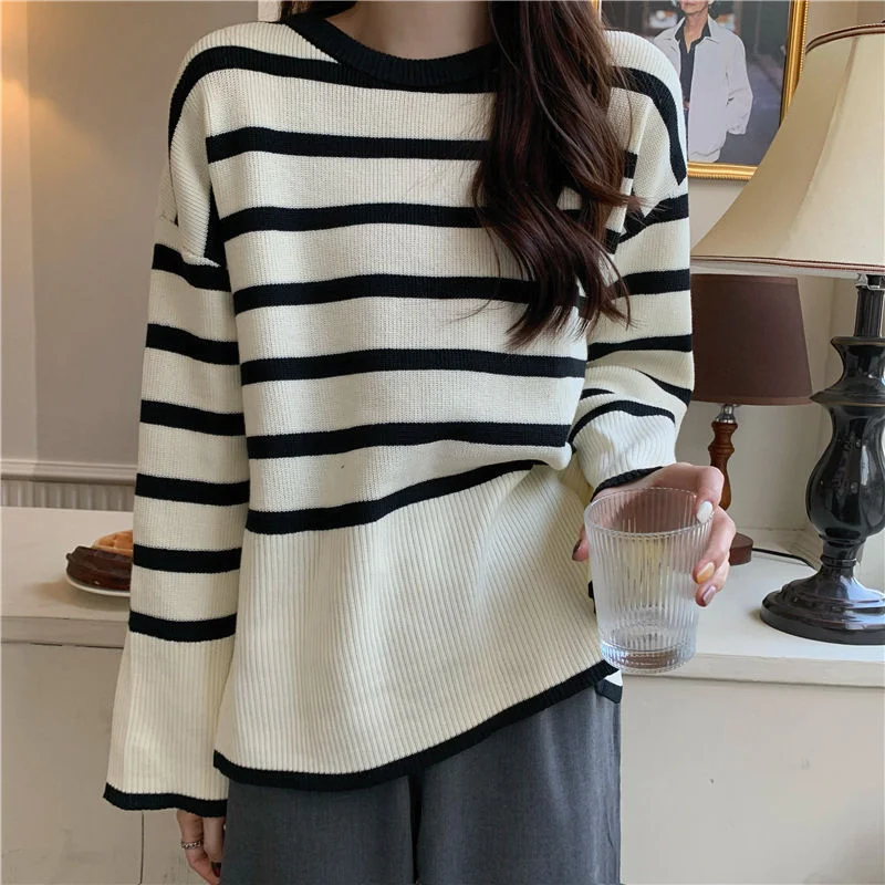Uveng Uveng Renovation Striped Sweater Women's New Retro Mini-Designed Knitted T-Shirt Tide In Autumn