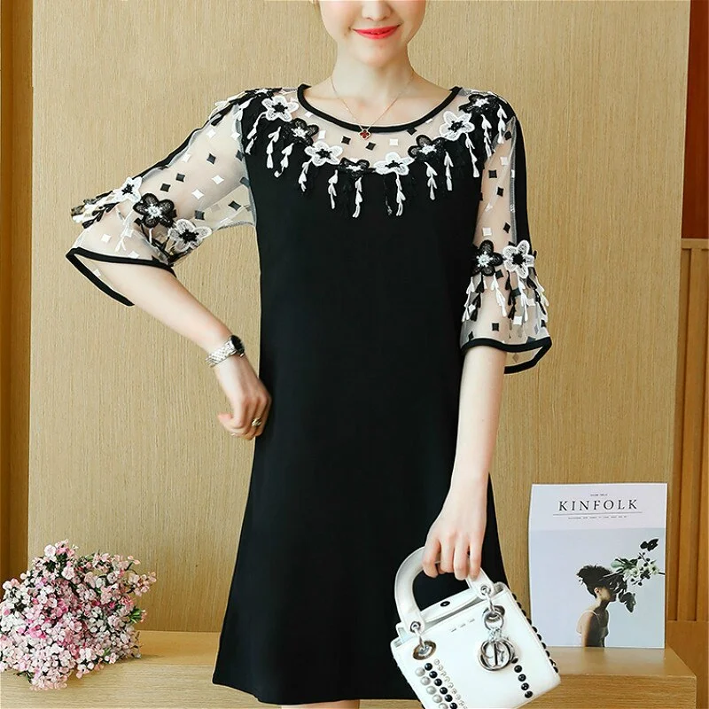 Office Lady O-Neck Black Dress Women Dress Spring New Straight Patchwork Lace Dress Elegant Half Flare Sleeve Plus Size 2724