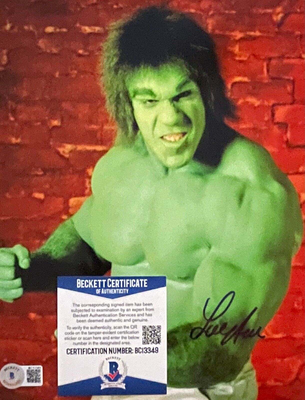 Lou Ferrigno Hulk Original Autographed 8X10 Photo Poster painting w/Beckett COA #33