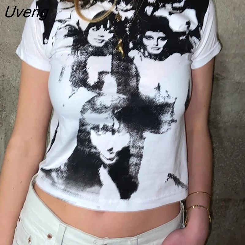 Uveng Vintage Gothic T-shirt Women Punk Style Harajuku Streetwear E-girl Graphic Print Crop Top Sweats Tee Y2K Aesthetic T-shirt