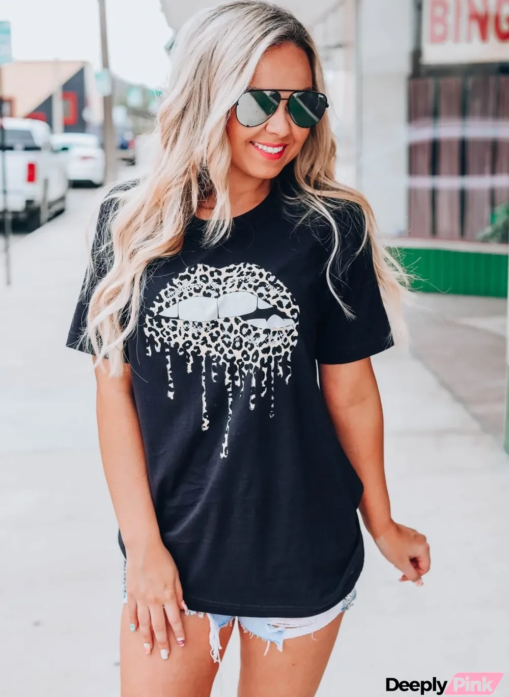 Summer Lips Print Black O-Neck Shirt