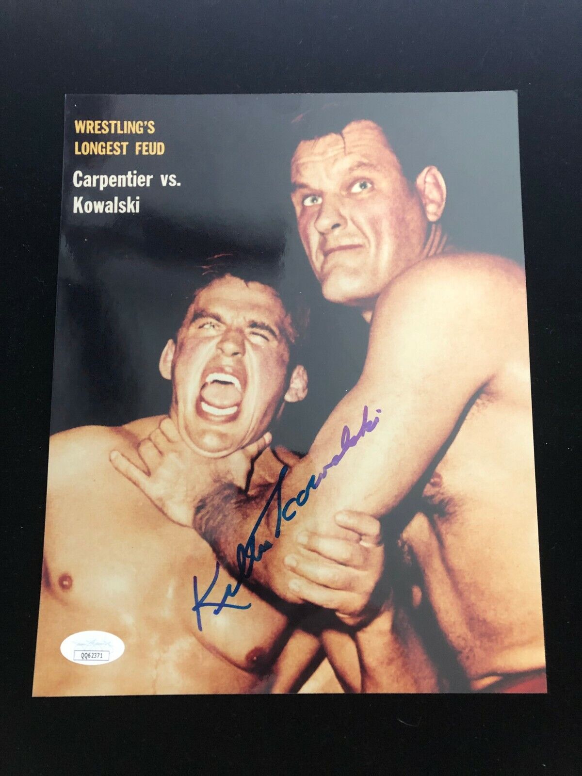 Killer Kowalski Signed Autographed Photo Poster painting vs. Carpenter - Wrestling's Feud - JSA