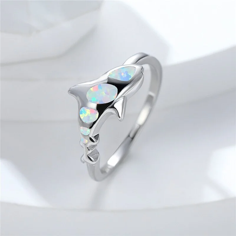 Cute Female White Fire Opal Stone Ring Boho Silver Color Shark Animal Ring Jewelry Vintage Wedding Engagement Rings For Women