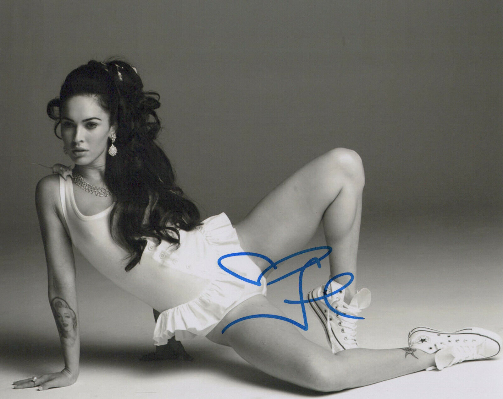 Megan Fox sexy signed 8x10 Photo Poster painting