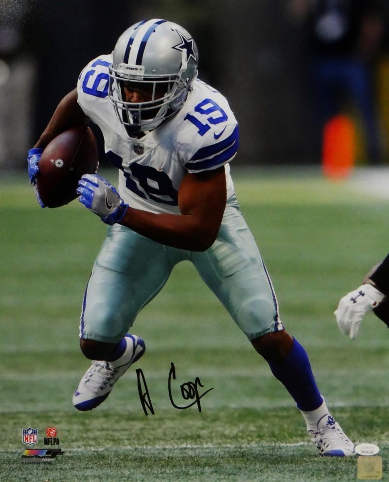 Amari Cooper Signed Cowboys 16x20 Running White Jersey PF Photo Poster painting- JSA W Auth *Blk