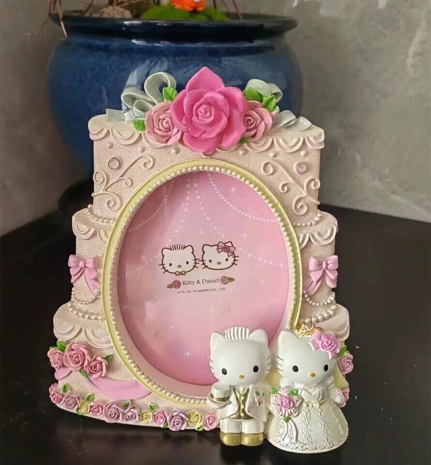 Hello Kitty x Dear Daniel Wedding Cake Picture Photo Frame Sanrio Lovers A Cute Shop - Inspired by You For The Cute Soul 
