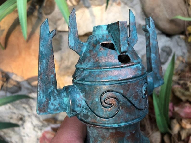 INDIANA JONES and the Fate of Atlantis horned idol prop replica