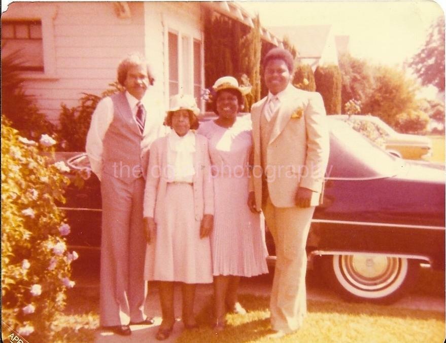 Informal American Family Portrait FOUND Photo Poster paintingGRAPH Color VINTAGE 04 18 J