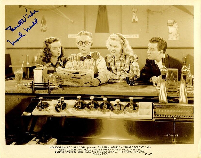 NOEL NEILL In-person Signed Photo Poster painting - Smart Politics