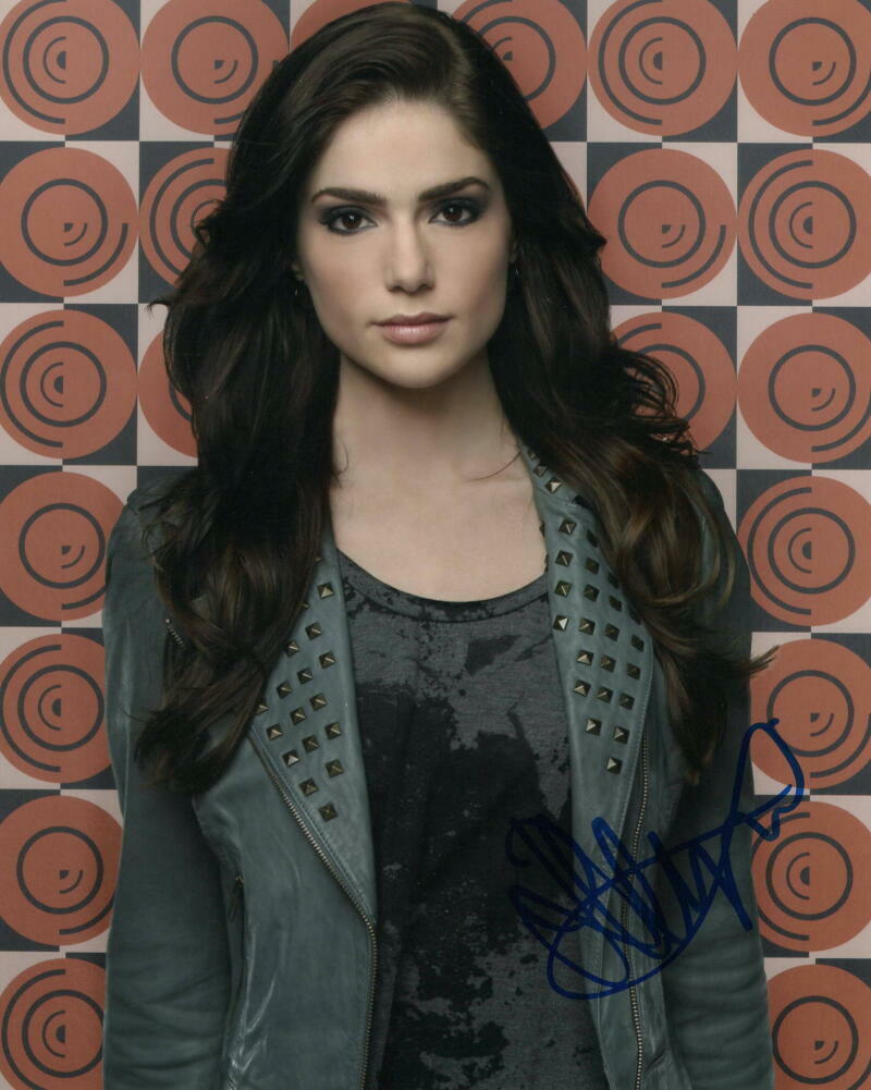 JANET MONTGOMERY SIGNED AUTOGRAPH 8x10 Photo Poster painting - SEXY NEW AMSTERDAM STAR ENTOURAGE