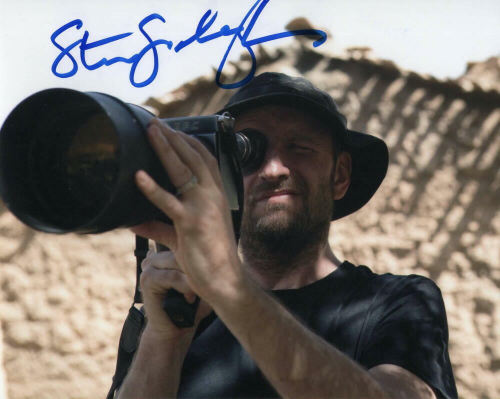 STEVEN SODERBERGH SIGNED AUTOGRAPH 8X10 Photo Poster painting - OSCAR WINNING DIRECTOR, TRAFFIC