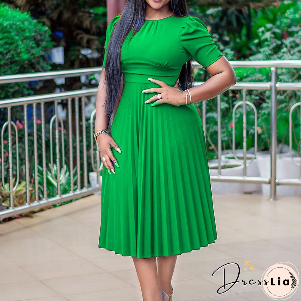 Short Sleeve Pleated Solid Color Plus Size Dress