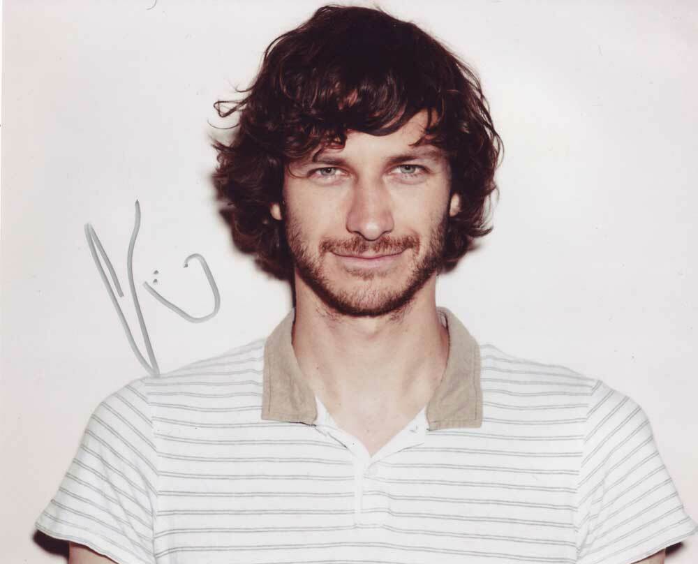 Gotye In-Person AUTHENTIC Autographed Photo Poster painting SHA #91544