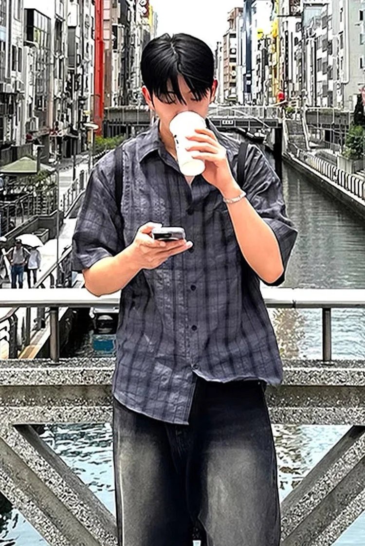 Casual Men's Oversized Button Down Shirt with Pocket Detail