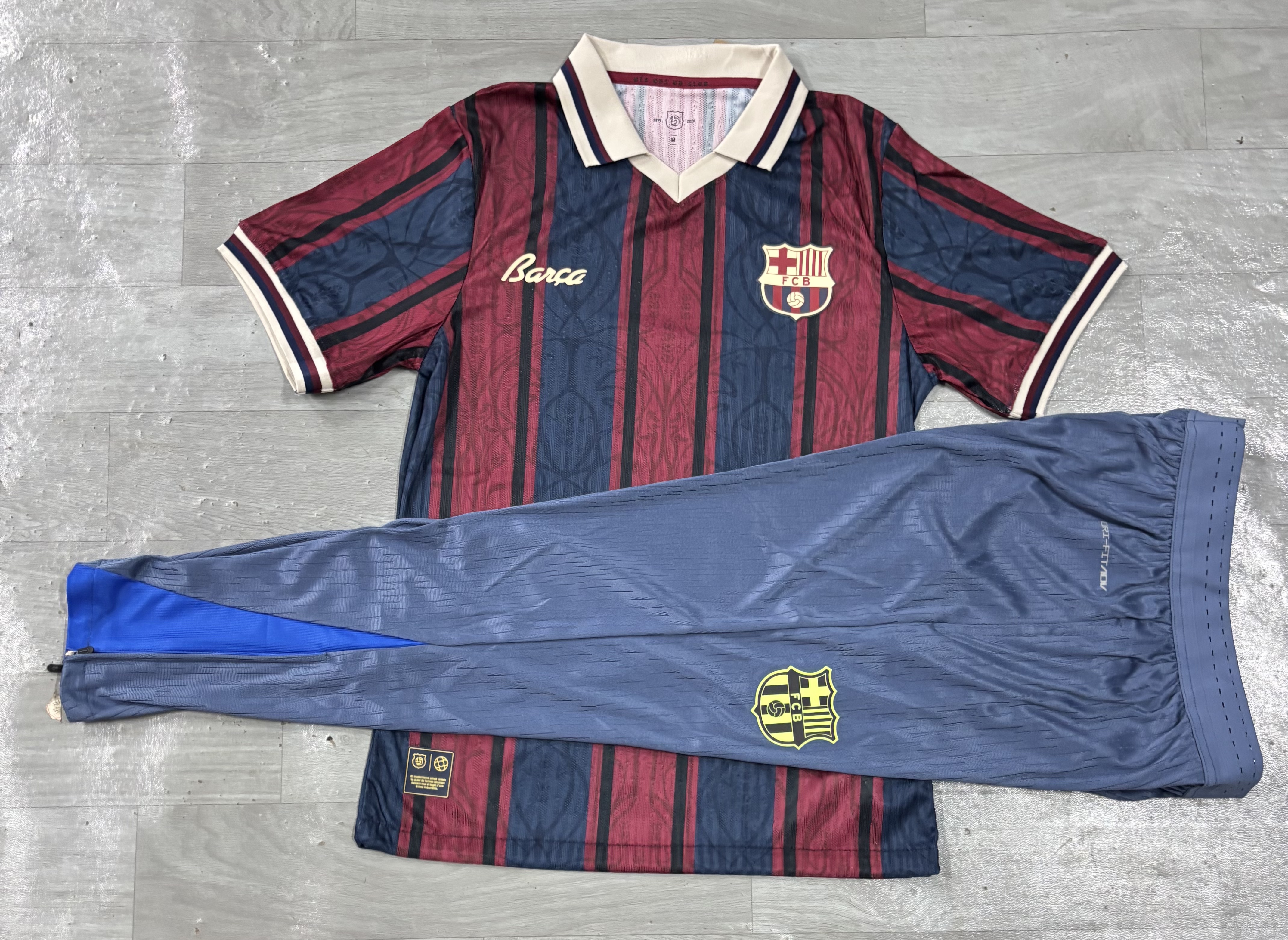 25/26-TRA-BAR-ANNIV-GRAY-A00113