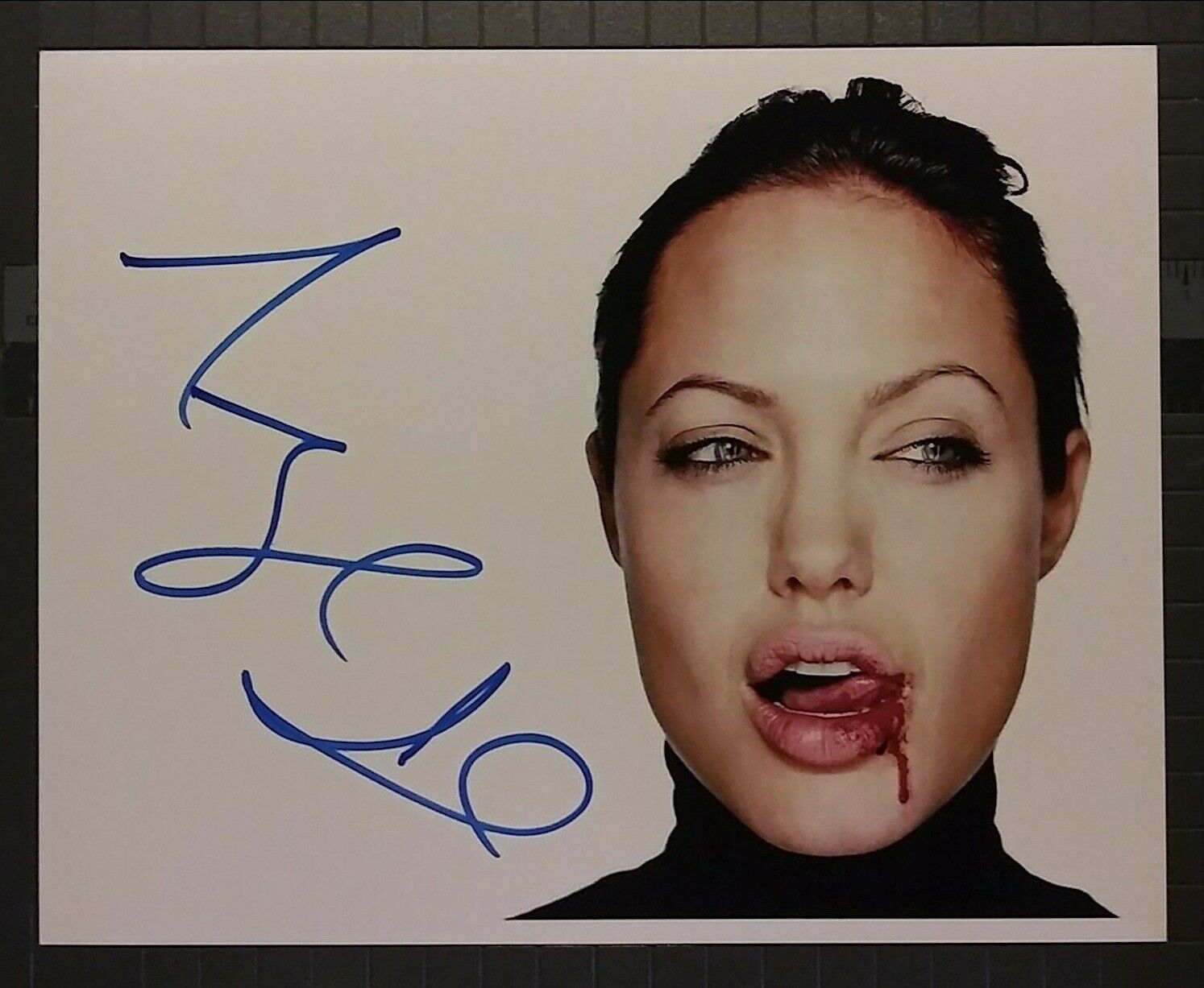 Angelina Jolie signed 8x10