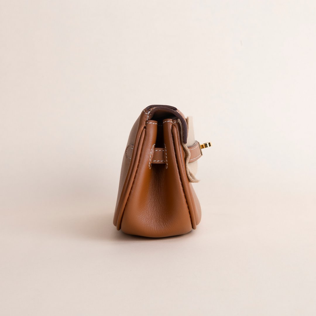 Kelly moove17  Swift CC37 Gold GHW