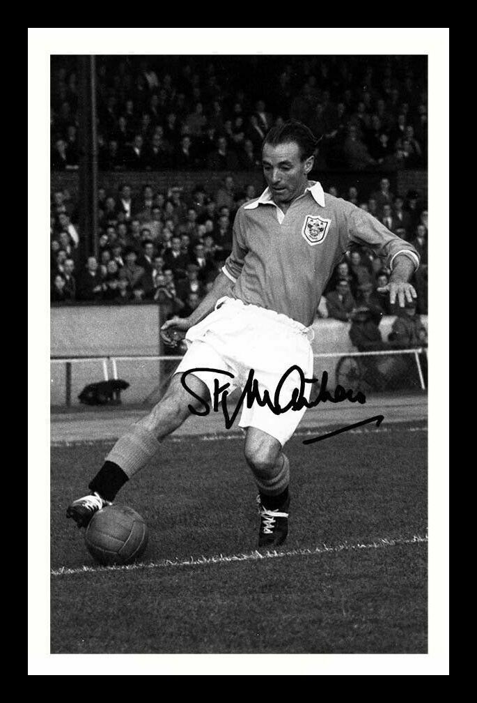 Stanley Matthews - Blackpool Autograph Signed & Framed Photo Poster painting