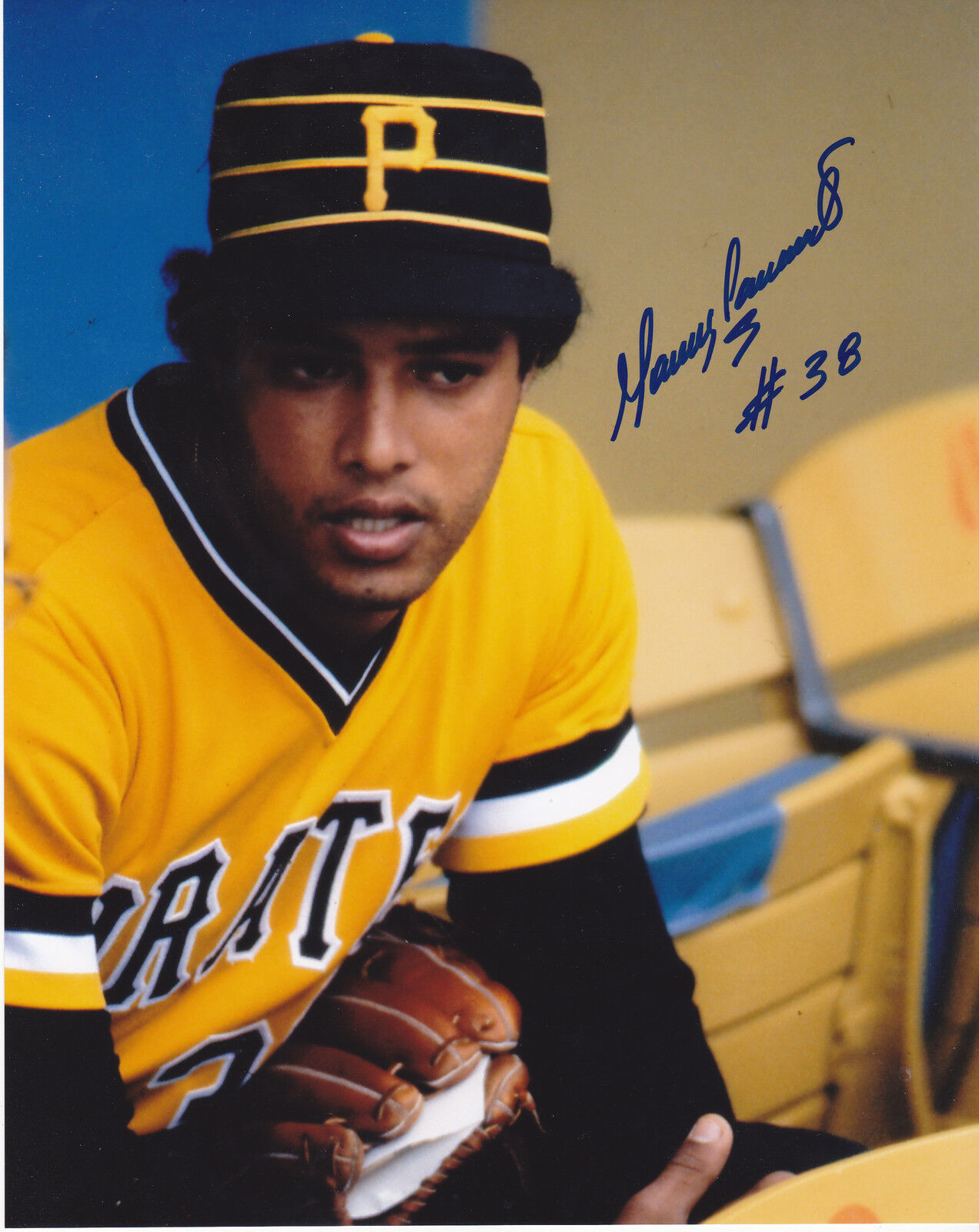 MANNY SARMIENTO PITTSBURGH PIRATES ACTION SIGNED 8x10