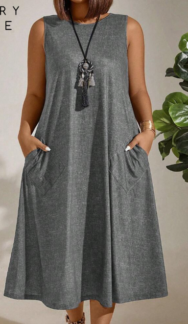 Mature Women Plus Size Sleeveless Round Neck Solid Color Summer Maxi Dress With Pockets,