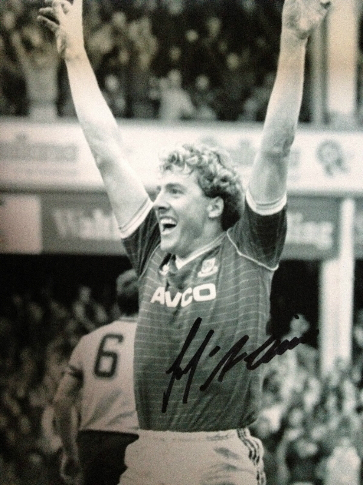 FRANK MACAVENNIE - WEST HAM LEGEND - STUNNING SIGNED B/W Photo Poster paintingGRAPH