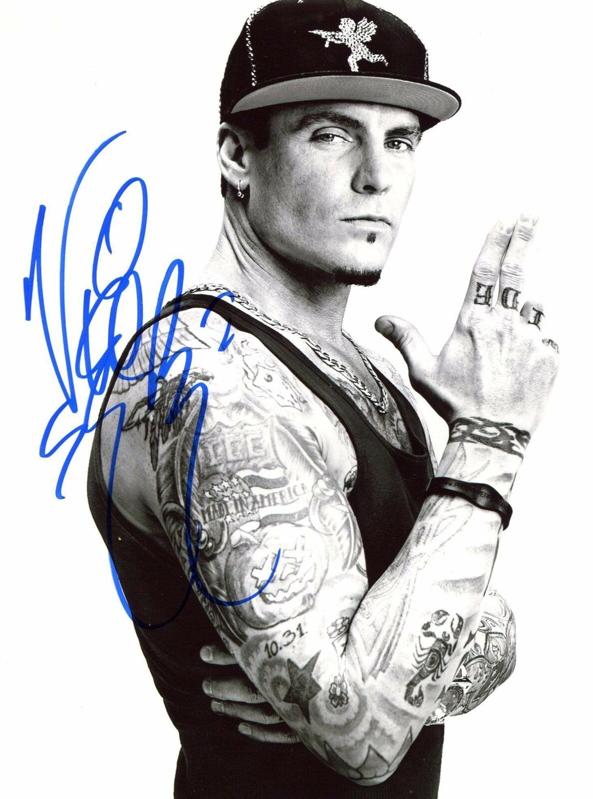 Vanilla Ice RAPPER autograph, In-Person signed Photo Poster painting