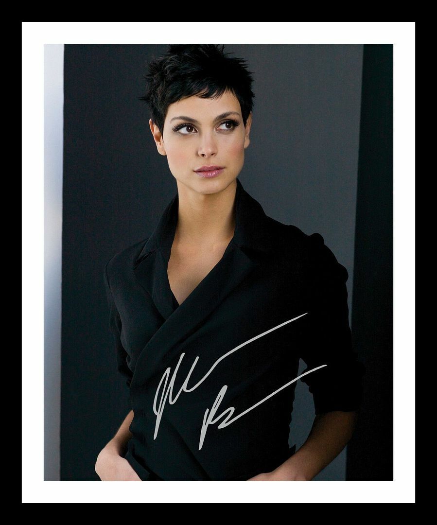 Morena Baccarin Autograph Signed & Framed Photo Poster painting 1