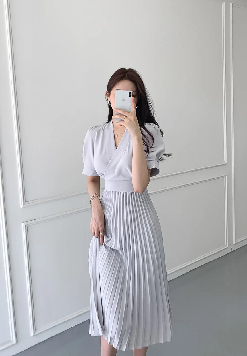 High Quality New Women Summer Clothes Elegant V-Neck Slim Office Lady Casual A-Line Bandge Pleated Dress Vestidos