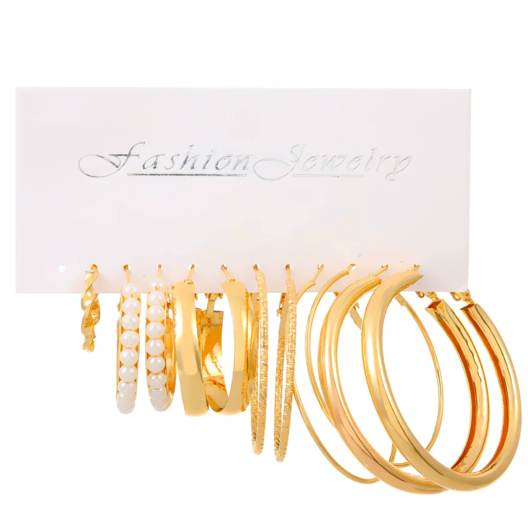 Pearl and gold-plated earrings set