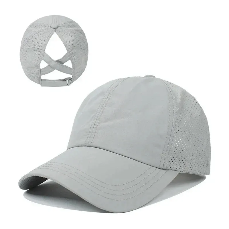 Breathable unisex sports baseball cap made of mesh with adjustable fit &ndash; AeroCap