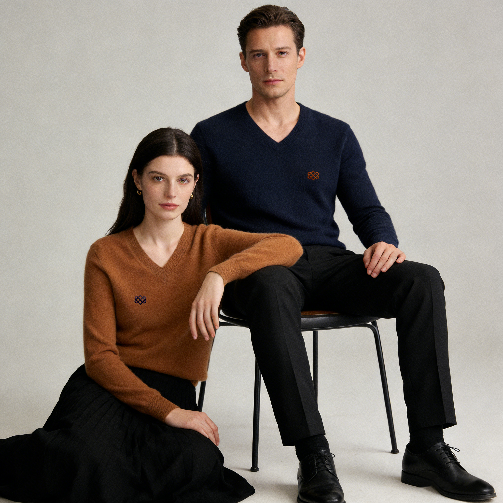 Men's Love Knot V Neck Cashmere Sweaters REAL SILK LIFE