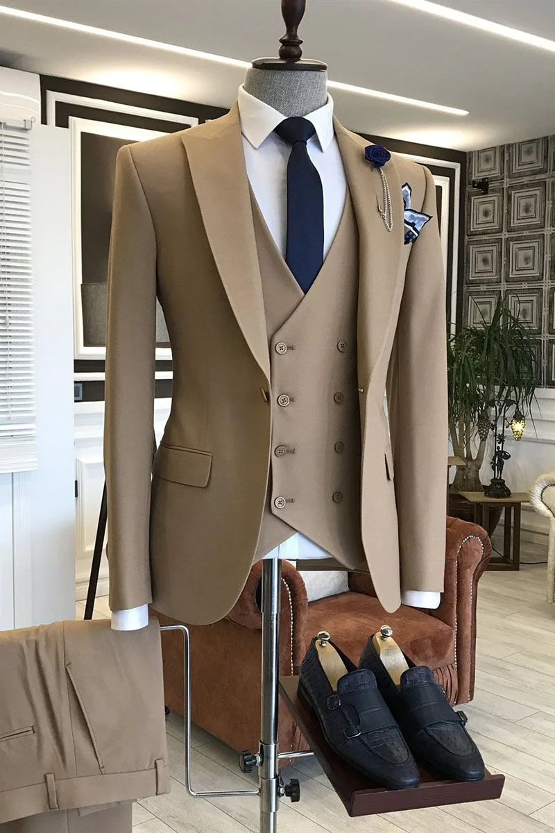 Simple Brown Wedding Suits Outfits Peaked Lapel With Three Piece Cheap