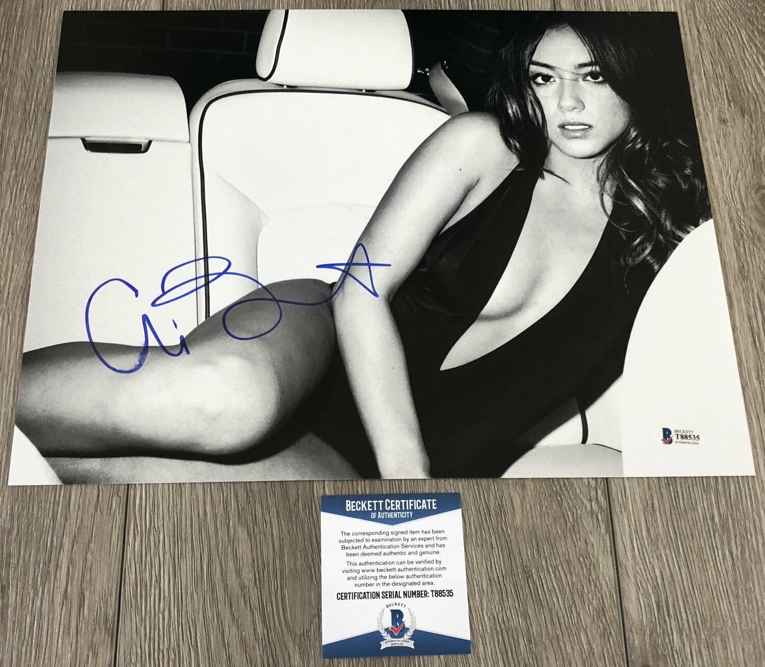 CHLOE BENNET SIGNED AGENTS OF SHIELD 11x14 Photo Poster painting w/PROOF & BAS BECKETT COA