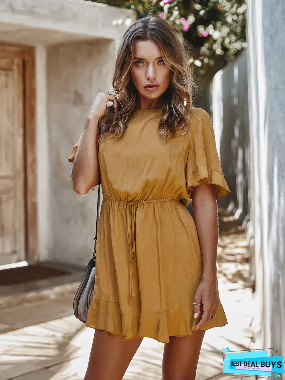 Solid-Colored Holiday Wind Short Jumpsuit