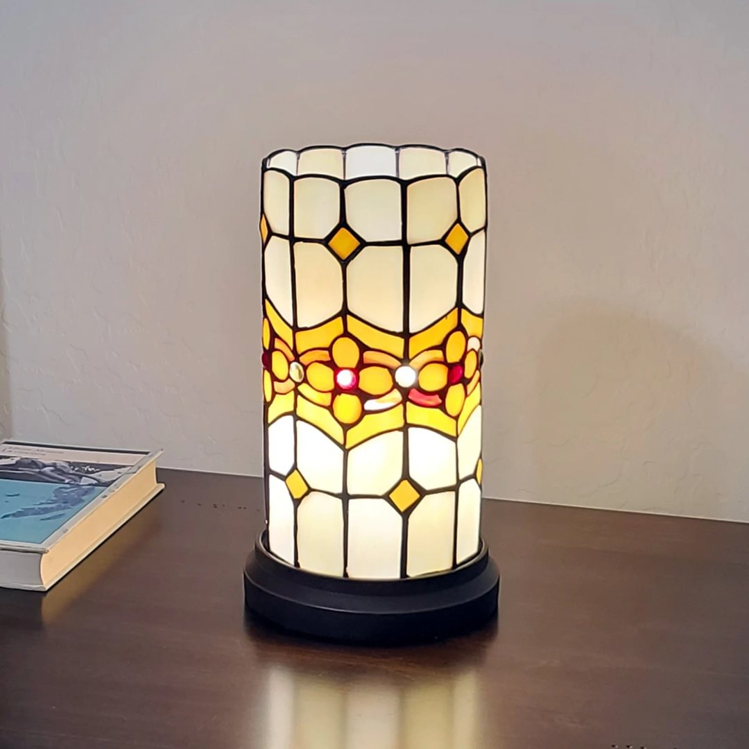 Lanza 10" Table Lamp