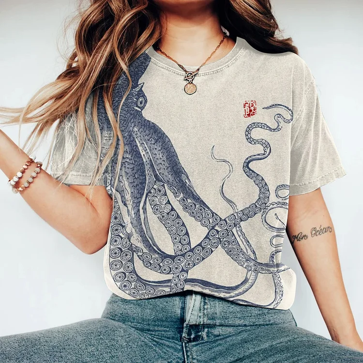 Retro Japanese Art Octopus Print Crew Neck Short Sleeved Casual T-Shirt
