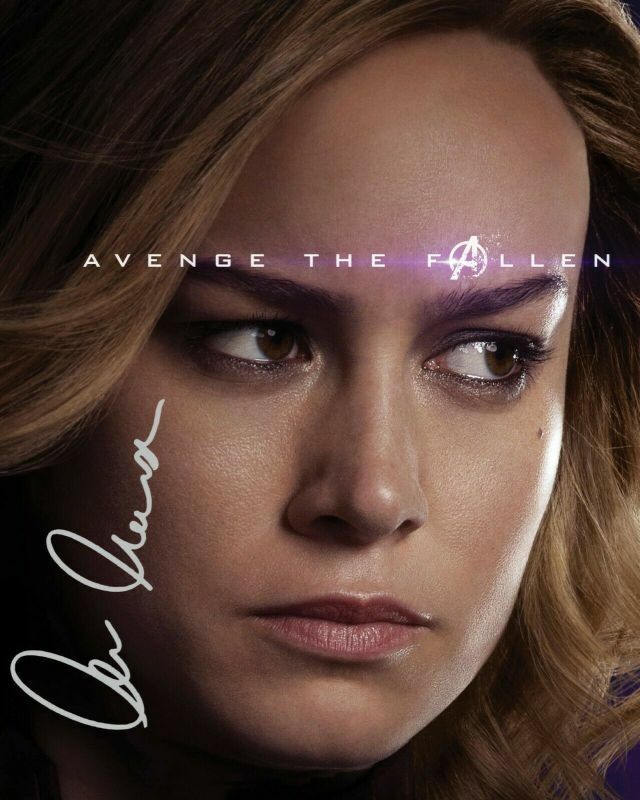 Brie Larson - Captain Marvel - The Avengers Autograph Signed Photo Poster painting Print