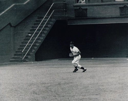 WILLIE MAYS SAN FRANCISCO GIANTS VINTAGE ACTION 8x10