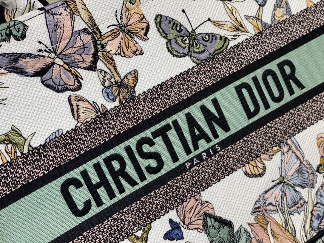 Ee7b2b33a0725b707e7cd5dce4c6b4e7