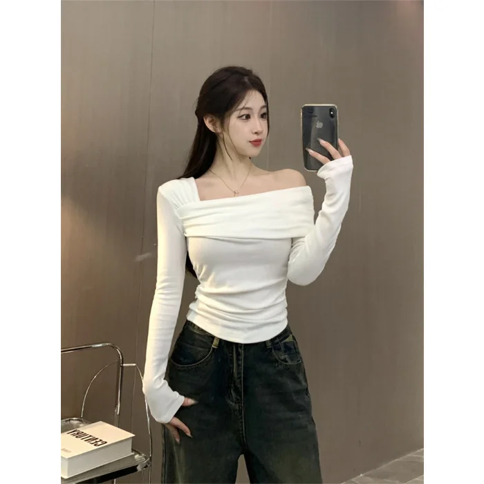 Brownm Brownm Desire Sexy Hot Girl De Long Sleeve Bottom Shirt Jacket Female 2024 Slim Velvet Inclined Collar A Word Shoulder T-Shirt Tide