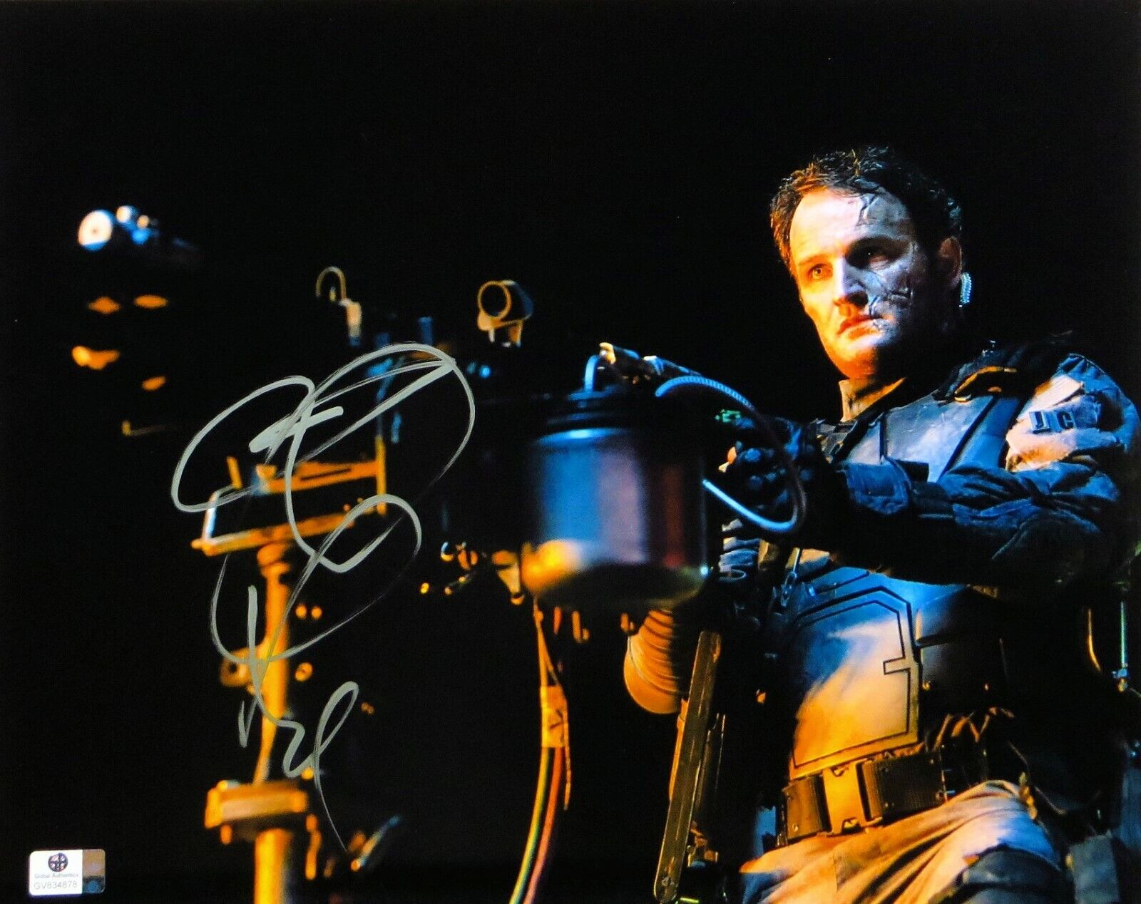 Jason Clarke Autographed 11X14 Photo Poster painting Terminator: Genisys Gatling Gun GV834878