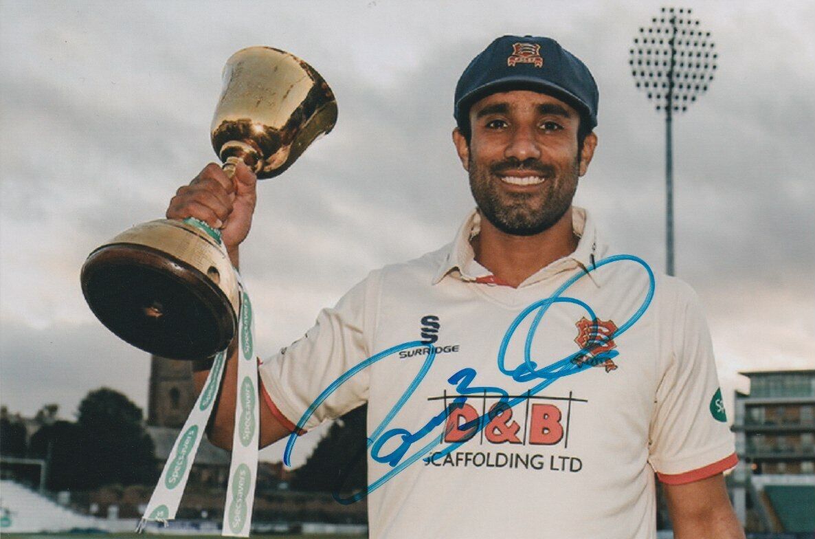 Ravi Bopara Hand Signed 6x4 Photo Poster painting Cricket Autograph England 3