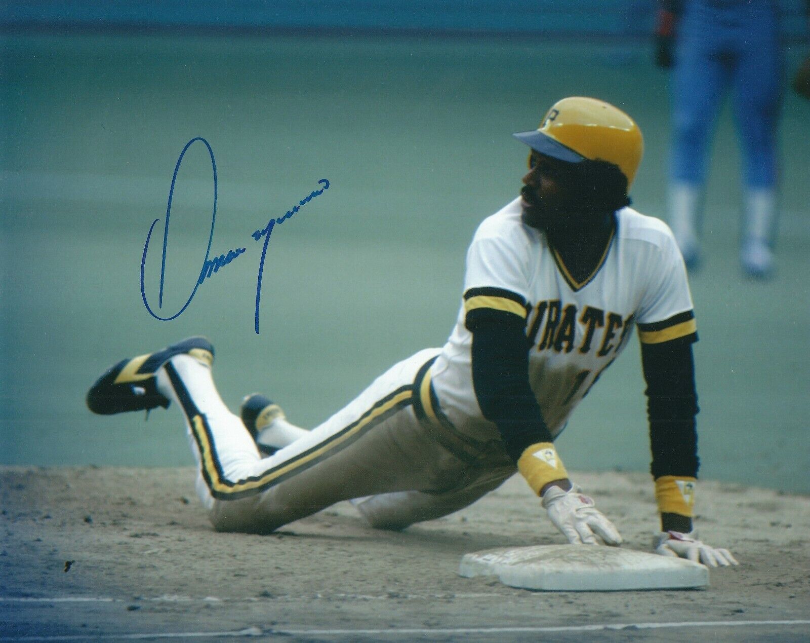 Autographed 8x10 OMAR MORENO Pittsburgh Pirates Photo Poster painting w/COA