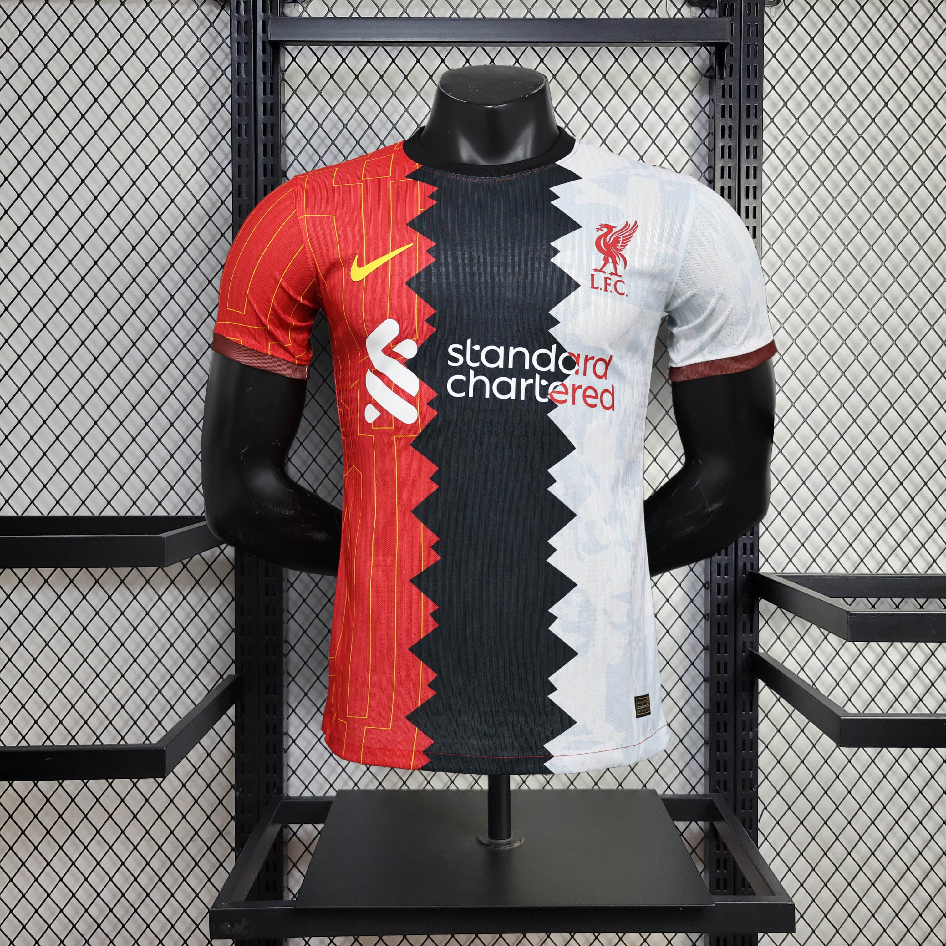 Liver.pool 24-25 Three Joint Special Edition Jersey - Player Version
