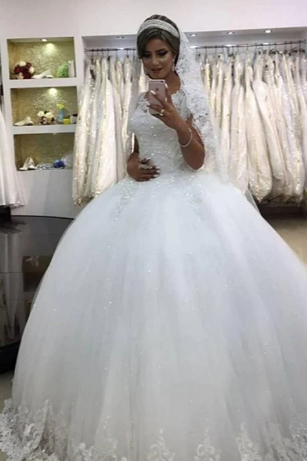 White Short Sleeves Ball Gown Wedding Dress With Lace